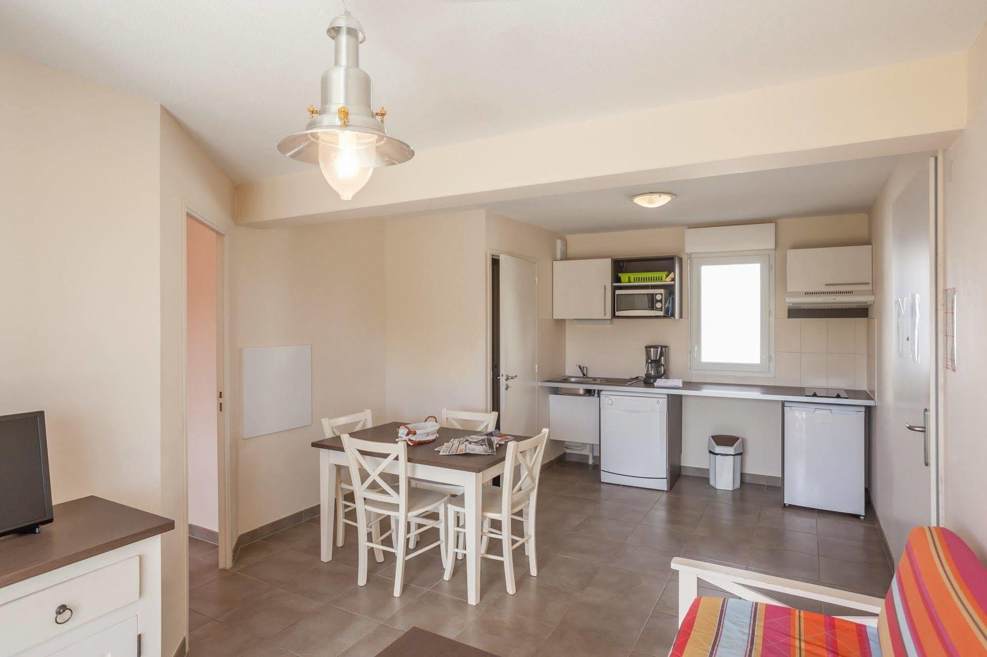 Residence Nemea Les Roches Saint-Pol-de-Leon Ngoại thất bức ảnh