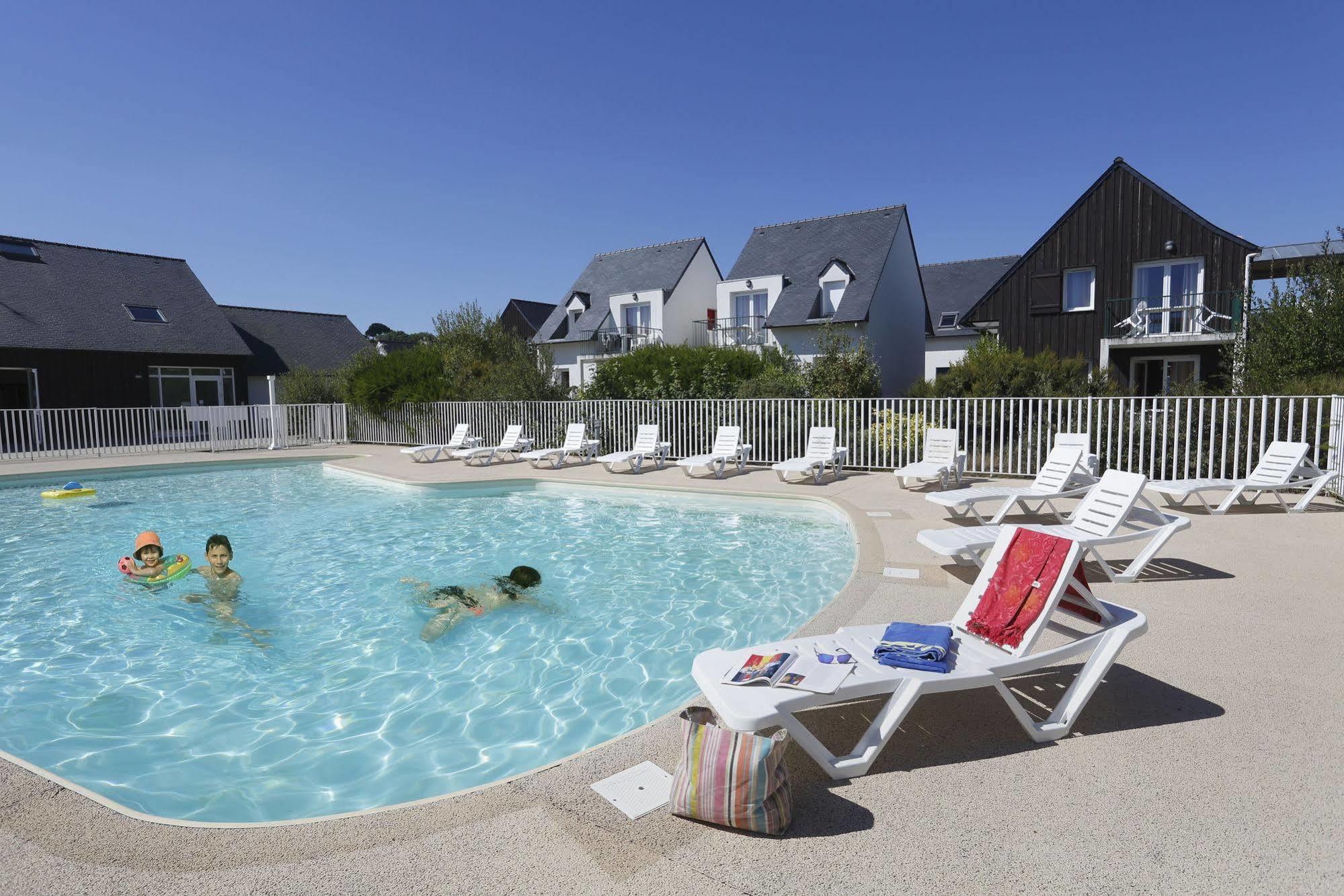 Residence Nemea Les Roches Saint-Pol-de-Leon Ngoại thất bức ảnh